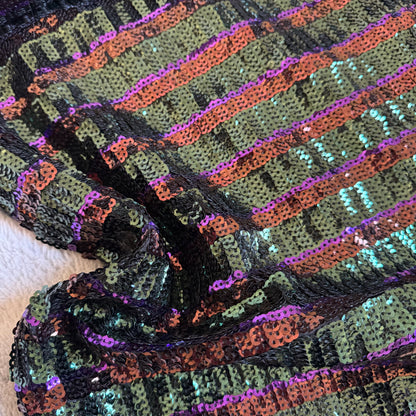 Tissu sequins multicolores Vert - Violet - Terracotta (par 10 cm)