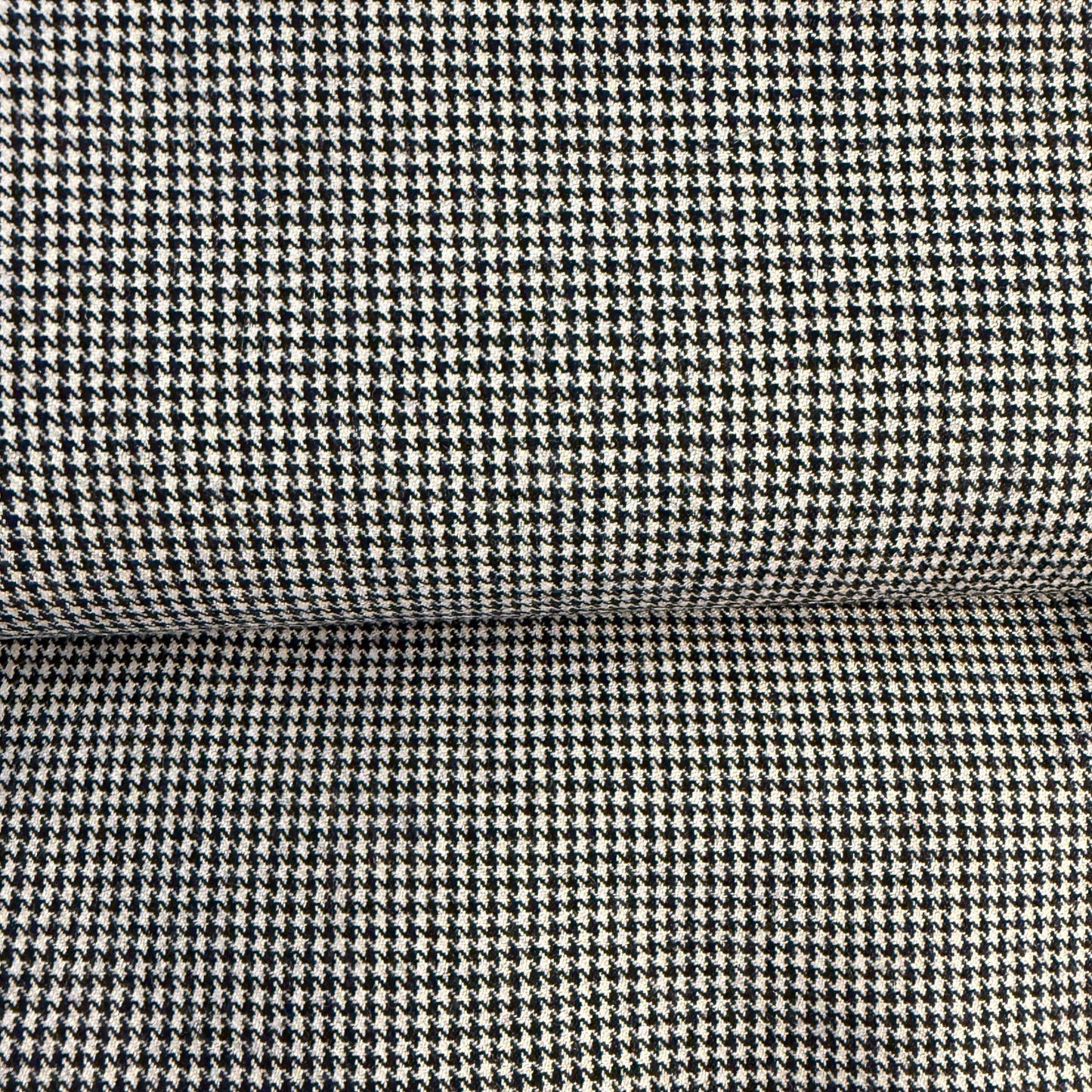 Tissu - Tweed de laine pied de puce noir et blanc (par 10cm)