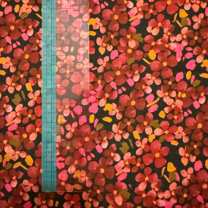 Tissu - Viscose texturée effet lin fleurs rouge (par 10cm)