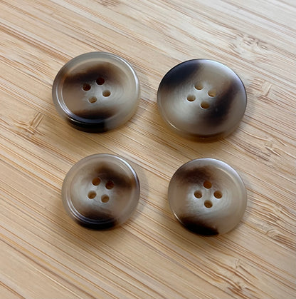 Boutons en résine marbrés beige et marron - 2,5 ou 2 cm (à l’unité)