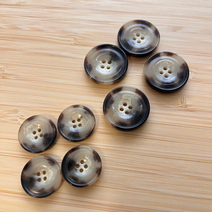 Boutons en résine tachetés beige et marron - 2,5 ou 2 cm (à l’unité)